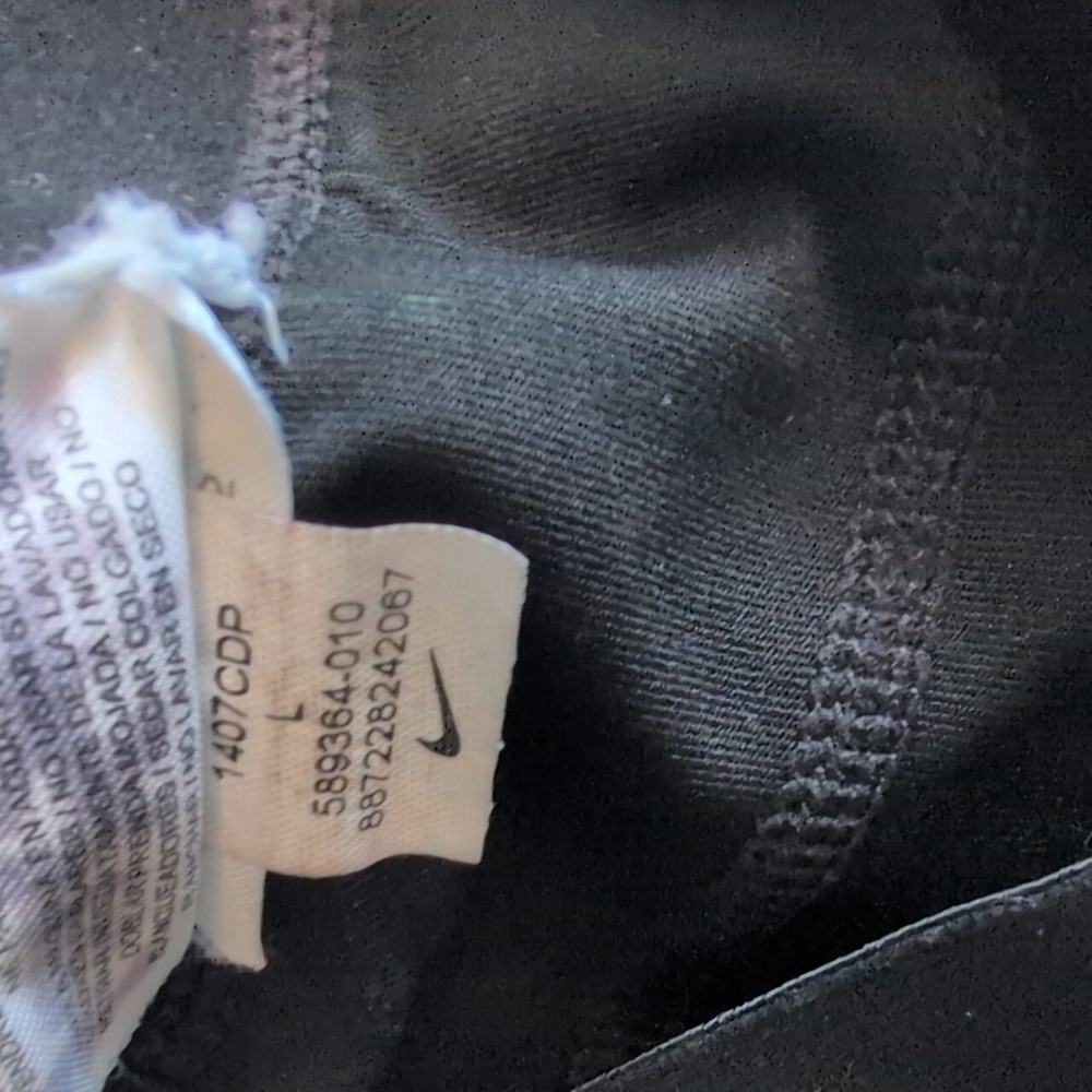 Nike Women's Black Pro Shorts - Picture 4 of 6
